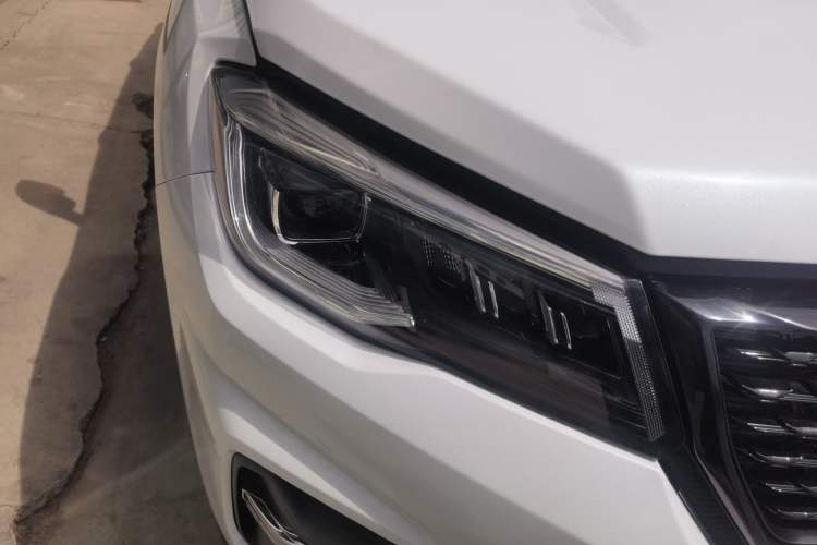 Used CHANGAN CS75 2021 Honor Million Edition 280T DCT Luxury Model Exterior 3