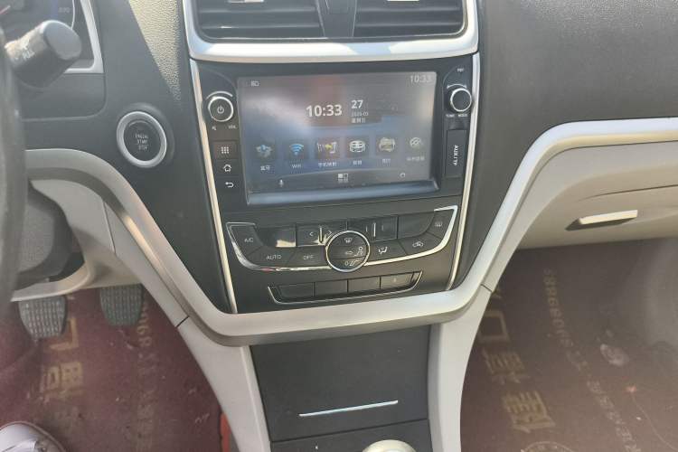 Used Geely Auto Emgrand 2014 Sedan 1.5L Manual Elite Model
