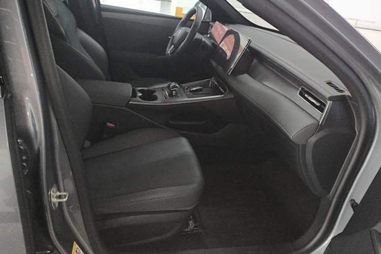 Used BYD Qin PLUS 2025 DM-i Smart Drive 120KM Superior Model
