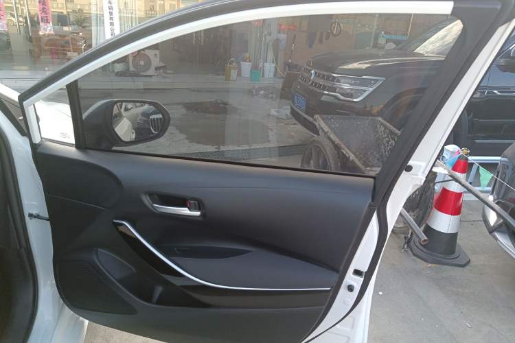 Used Toyota Corolla 2021 Dual-Motor 1.8L E-CVT Elite Edition