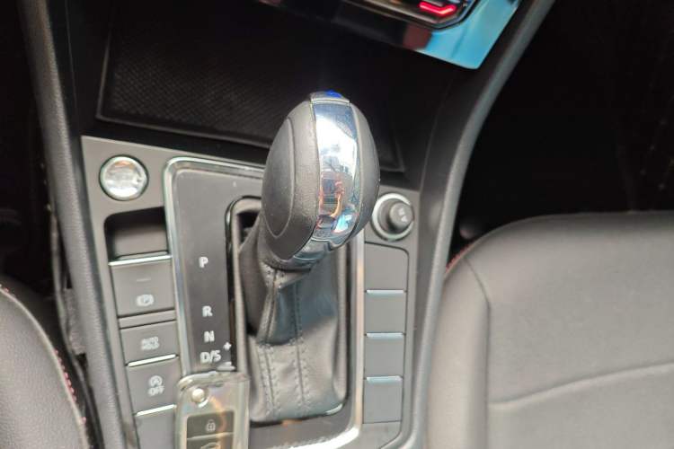 Used Volkswagen Bora 2021 1.5L Automatic Elite Smart Connect Edition
