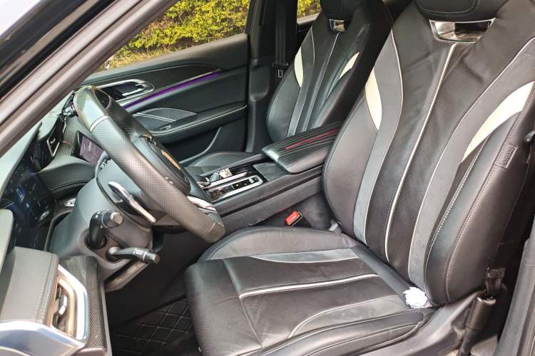 Used Hongqi H6 2023 2.0T ZhiShang Version