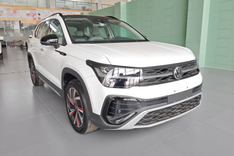 Used Volkswagen Tharu 2024 300TSI Two-Wheel-Drive Moon Luxury Edition Front Right 45 Deg