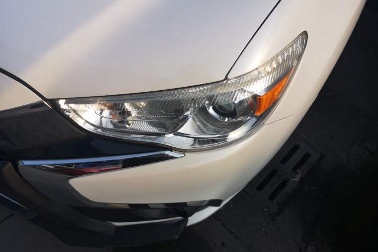 Used Mitsubishi ASX 2016 2.0L CVT Two-Wheel Drive Excellence Edition