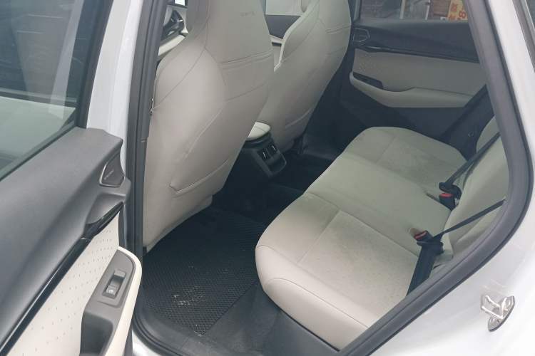 Used Volkswagen ID.UNYX 2024 Revised Ultra Long-Range Version Left Rear Seat