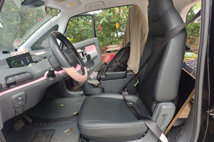 Used Baojun E300 2020 Starry Intelligence Edition Left Front Seat