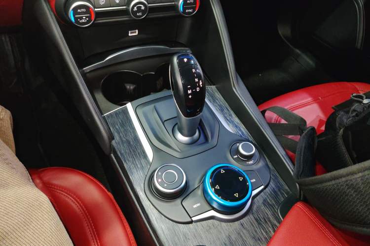 Used Alfa Romeo Giulia 2019 2.0T 280HP Luxury Edition