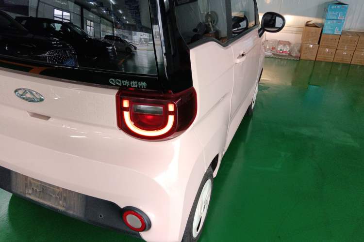Used Chery QQ Ice Cream 2022 120km Conical Shape Lithium Iron Phosphate
