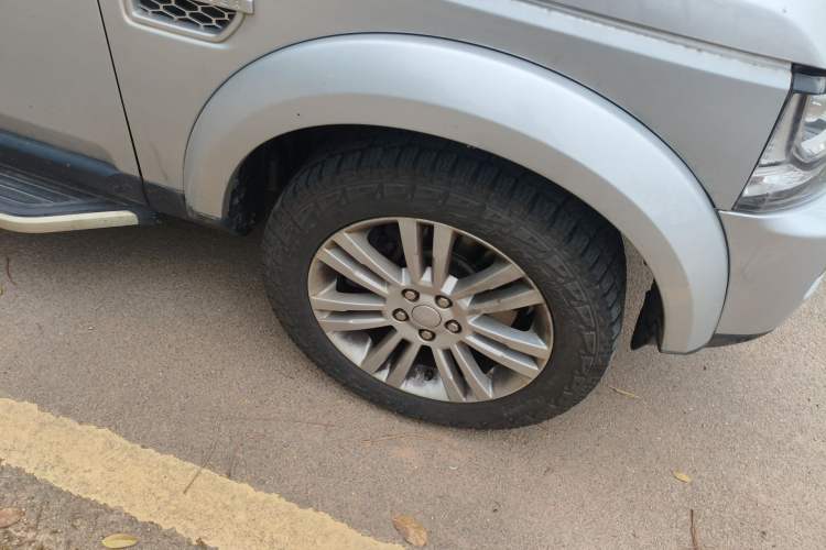 Used Land Rover Discovery 2015 3.0 SC V6 HSE Right Front Wheel Hub