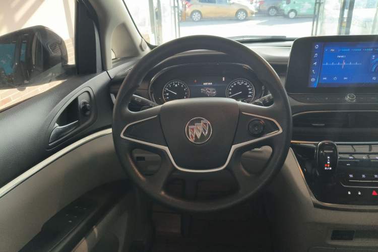 Used Buick GL8 2021 Land Cruiser Executive Class 652T Comfort Model
