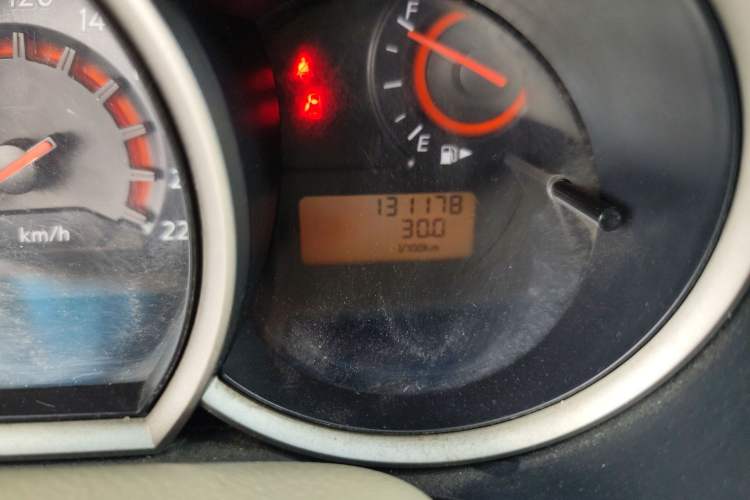 Used Nissan Sylphy 2012 Classic 1.6XL Manual Luxury Edition Odometer Close Up