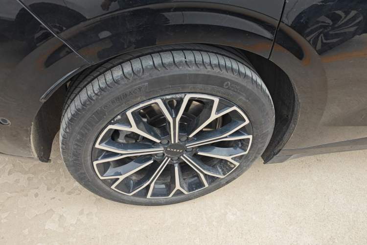 Used Zeekr 007 2024 Rear-Drive Enhanced Version 75 kWh
