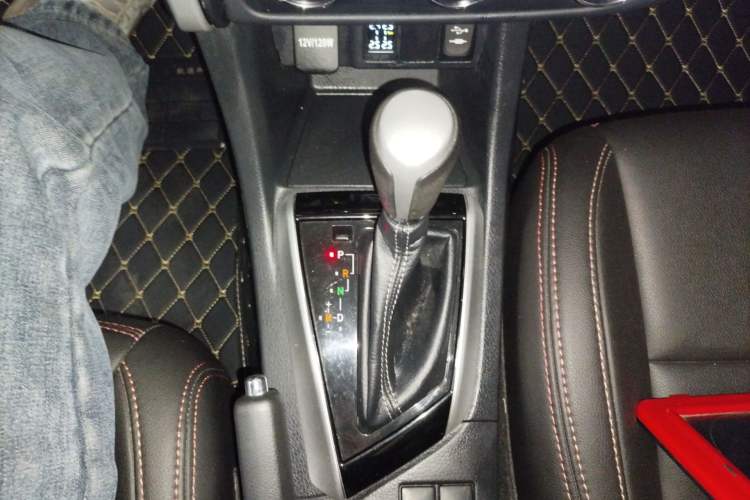 Used Toyota Levin 2017 Revised 1.8 GS CVT Elite Edition China V Standard Gear Lever