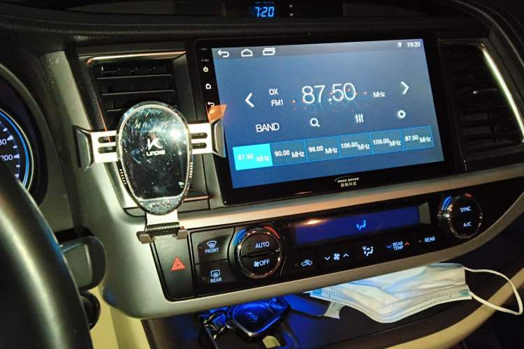 Used Toyota Highlander 2018 2.0T Four-Wheel Drive Luxury Edition 7 Seats China V Emission Standard