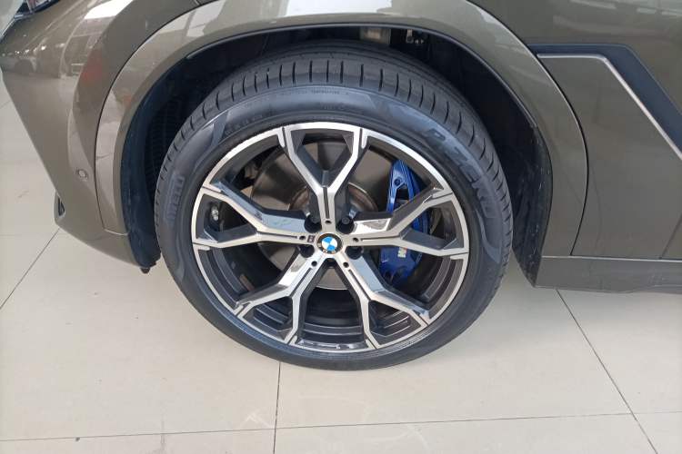 Used BMW X6 2020 xDrive40i Luxury Model with M Sport Package