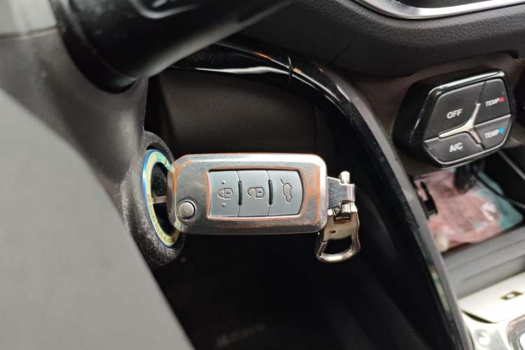 Used GAC Trumpchi GS4 2015 200T Manual Elite Edition Vehicle Key