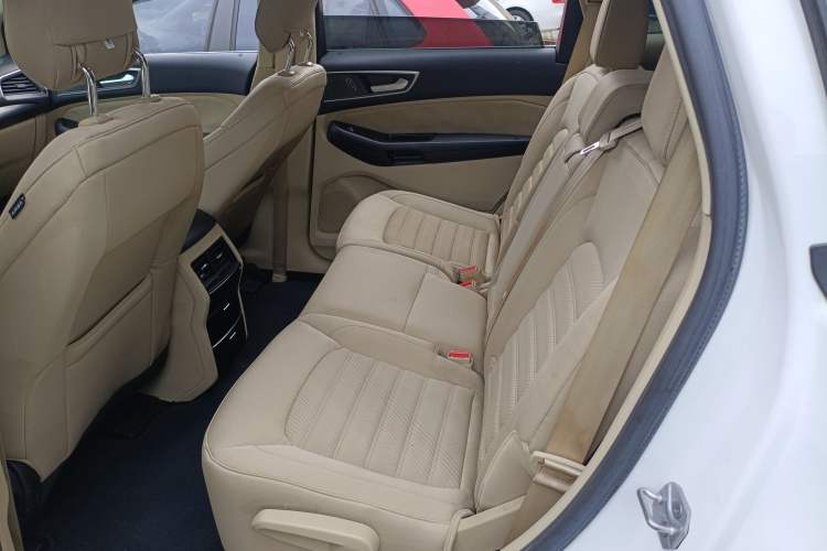 Used Ford Edge 2016 EcoBoost 245 Two-Wheel-Drive Titanium 5-Seater