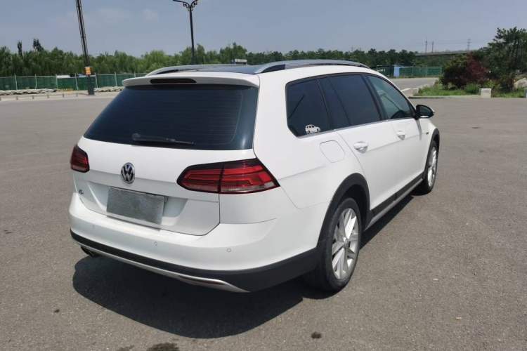 Used Volkswagen Golf 2019 1.8TSI Travel Edition