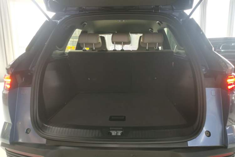 Used BYD Song Pro New Energy 2024 HONOR Edition DM-i 71KM Navigation Model