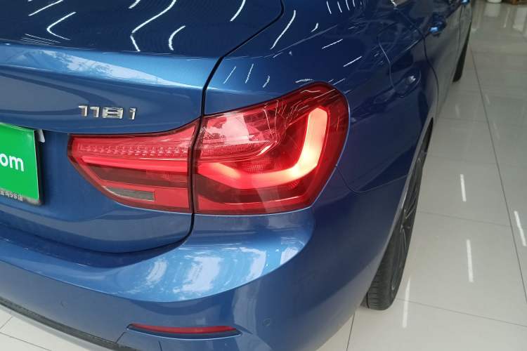 Used BMW 1 Series 2018 118i Sport Edition Right Rear Taillight