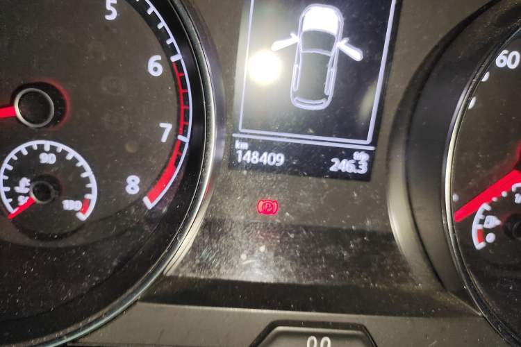 Used Volkswagen Golf 2016 1.4TSI Automatic R-Line
