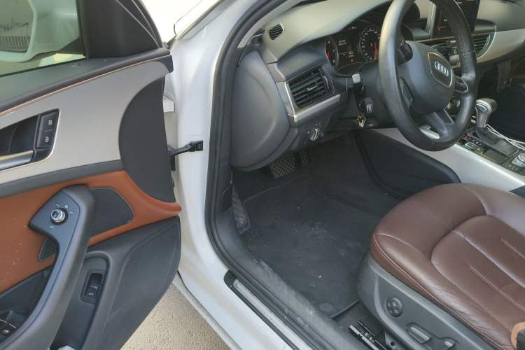 Used Audi A6L 2012 30 FSI Technology Edition
