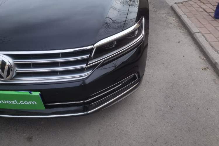 Used Volkswagen Phideon 2018 Revised Version 380TSI Two-Wheel Drive Business Edition
