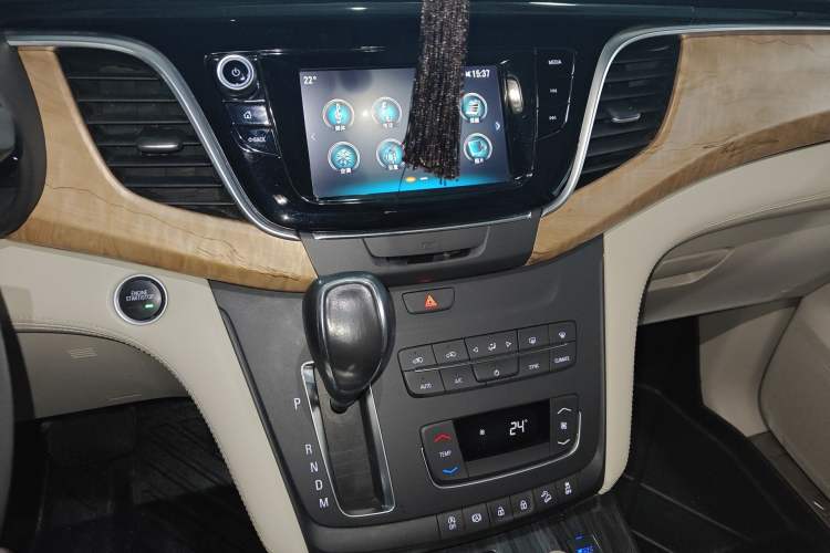 Used Buick GL8 2018 ES 28T Comfort Model China VI Standard