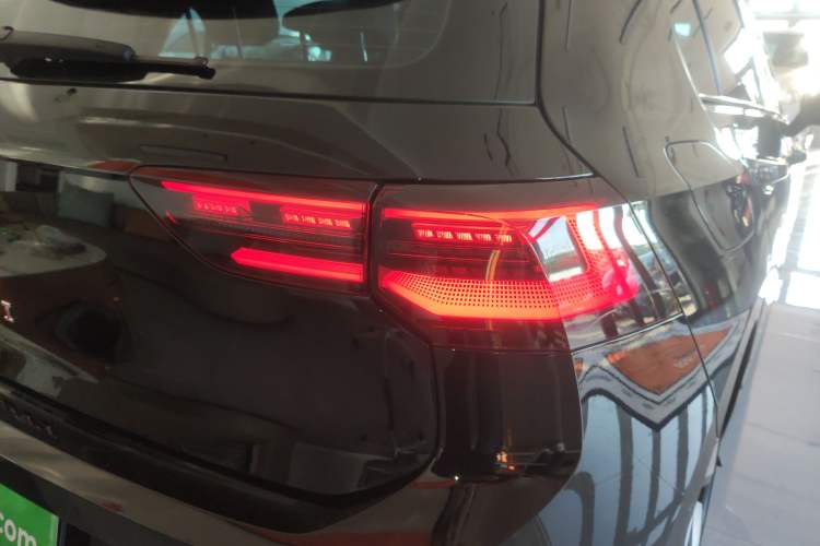 Used Volkswagen Golf GTI 2023 380TSI DSG GTI
