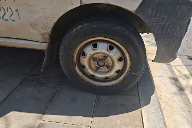 Used CHANGAN KAICHENG Star 3 2015 1.2L Base Model Non-Air-Conditioned EA12V Right Front Wheel Hub