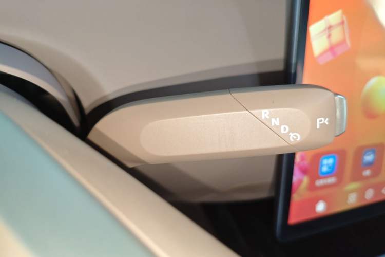 Used Avatr 07 2024 Max Extended-Range Edition Gear Lever