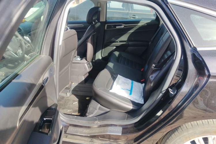 Used Ford Mondeo 2013 2.0L GTDi 200 Fashion Edition