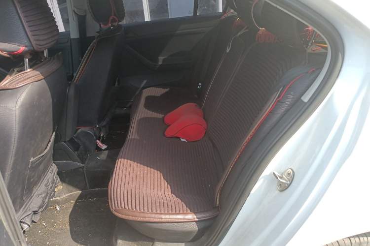 Used Volkswagen Jetta 2017 1.4L Manual Fashion Edition
