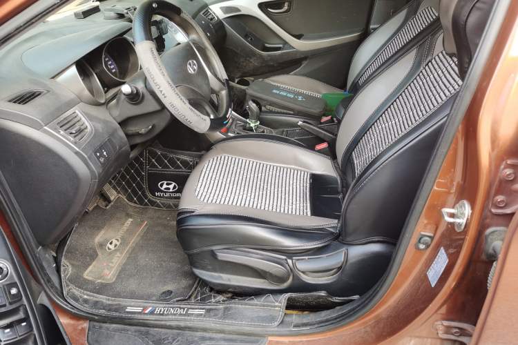 Used Hyundai Elantra (5th Generation / Langdong) 2012 1.6L Automatic Fashion Edition