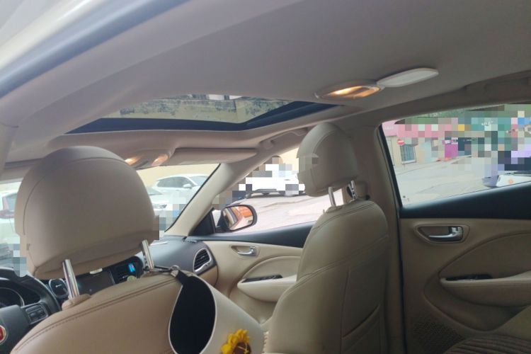 Used Fiat Viaggio 2012 1.4T Automatic Luxury Edition Headliner