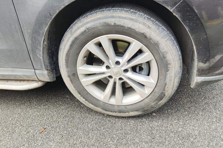 Used BORGWARD BX7 2016 28T 2WD Elite Edition 5-seater Right Front Wheel Hub