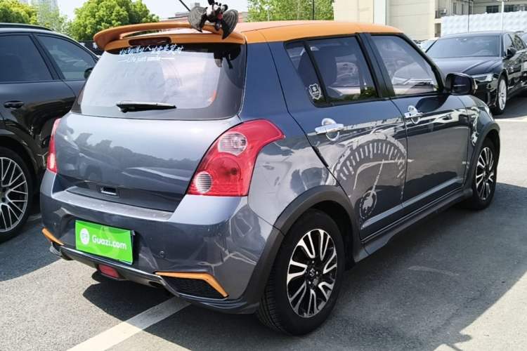Used Suzuki Swift 2016 1.5L Manual Fashion Edition Cool Play Version
