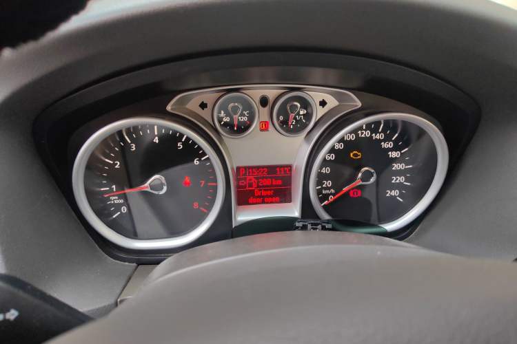 Used Ford Focus 2013 Sedan Classic 1.8L Automatic Fashion Edition
