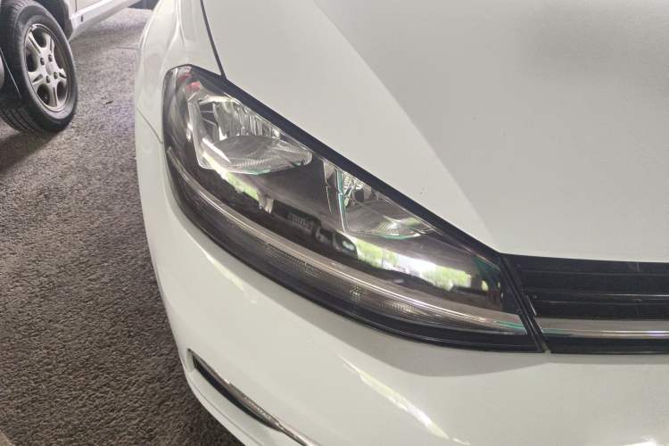 Used Volkswagen Golf 2019 1.6L Automatic Comfort Model China V Standard Right Front Headlight