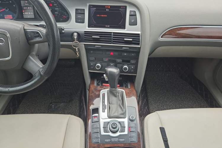 Used Audi A6L 2011 2.4L Technology Edition Audio And AC Panel