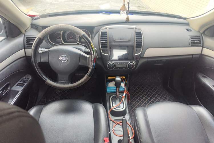 Used Nissan Sylphy 2018 Classic 1.6XE CVT Comfort Edition Center Console