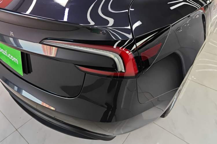 Used Tesla Model 3 2023 Long-Range All-Wheel-Drive Version