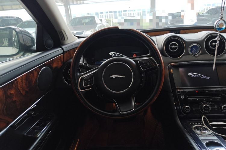 Used Jaguar XJ 2012 XJL 3.0 Panoramic Business Edition