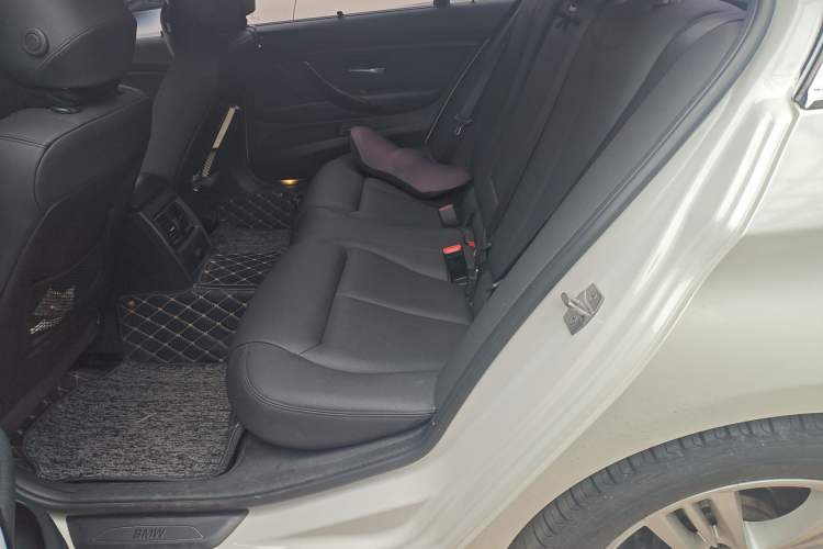 Used BMW 3 Series 2017 320Li Fashion Model Left Rear Seat