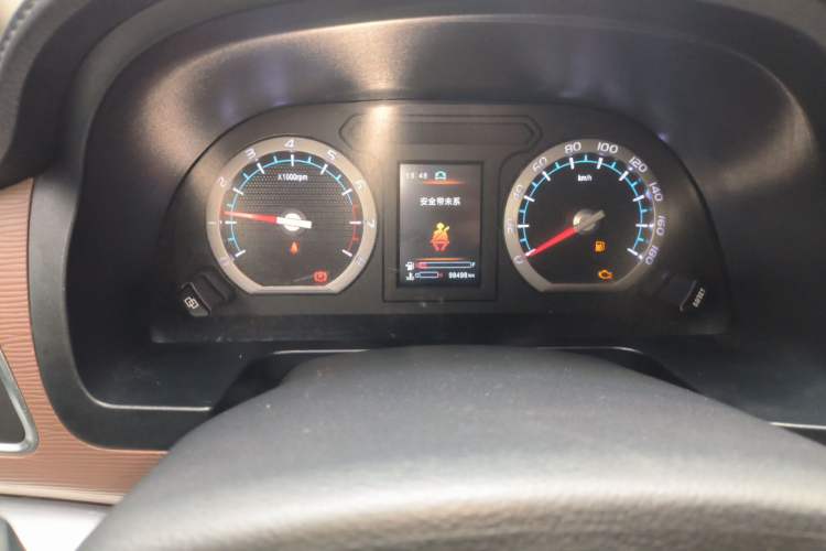 Used FORTHING Lingzhi 2020 M5L 1.6L Luxury 7-Seater Odometer Close Up