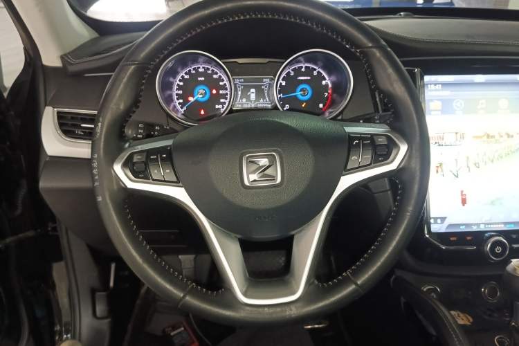 Used Zotye SR7 2016 1.5T CVT Cube Heart Edition China V Standard