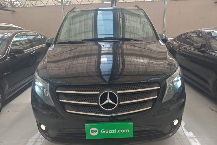 Used Mercedes-Benz Vito 2018 2.0T Elite Version 7 Seats China VI Emission Standard
