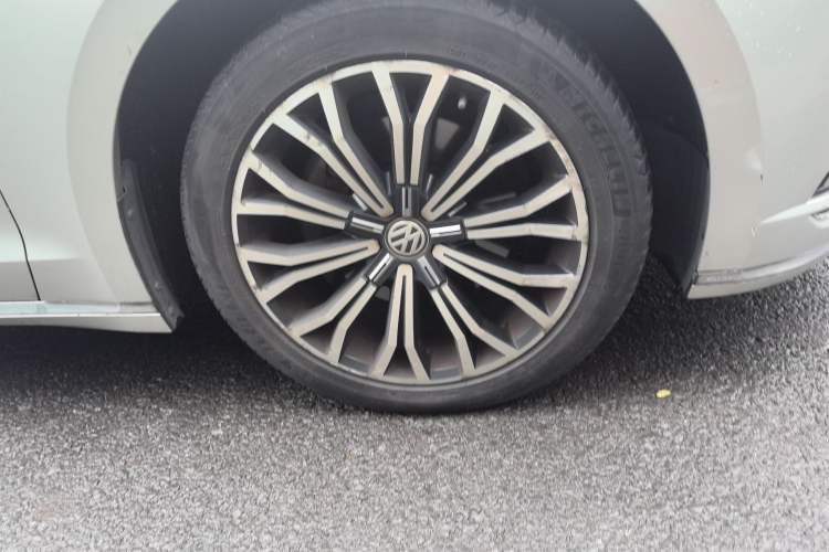 Used Volkswagen Phideon 2018 Revised Version 380TSI Two-Wheel Drive Business Edition