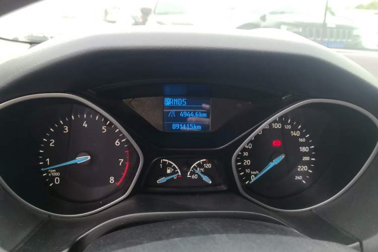 Used Ford Focus 2017 Sedan 1.6L Automatic Comfort Plus SmartDrive Edition Instrument Cluster