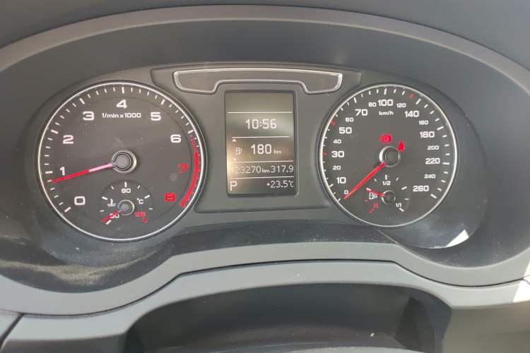 Used Audi Q3 2017 30 TFSI Fashion Model Odometer Close Up